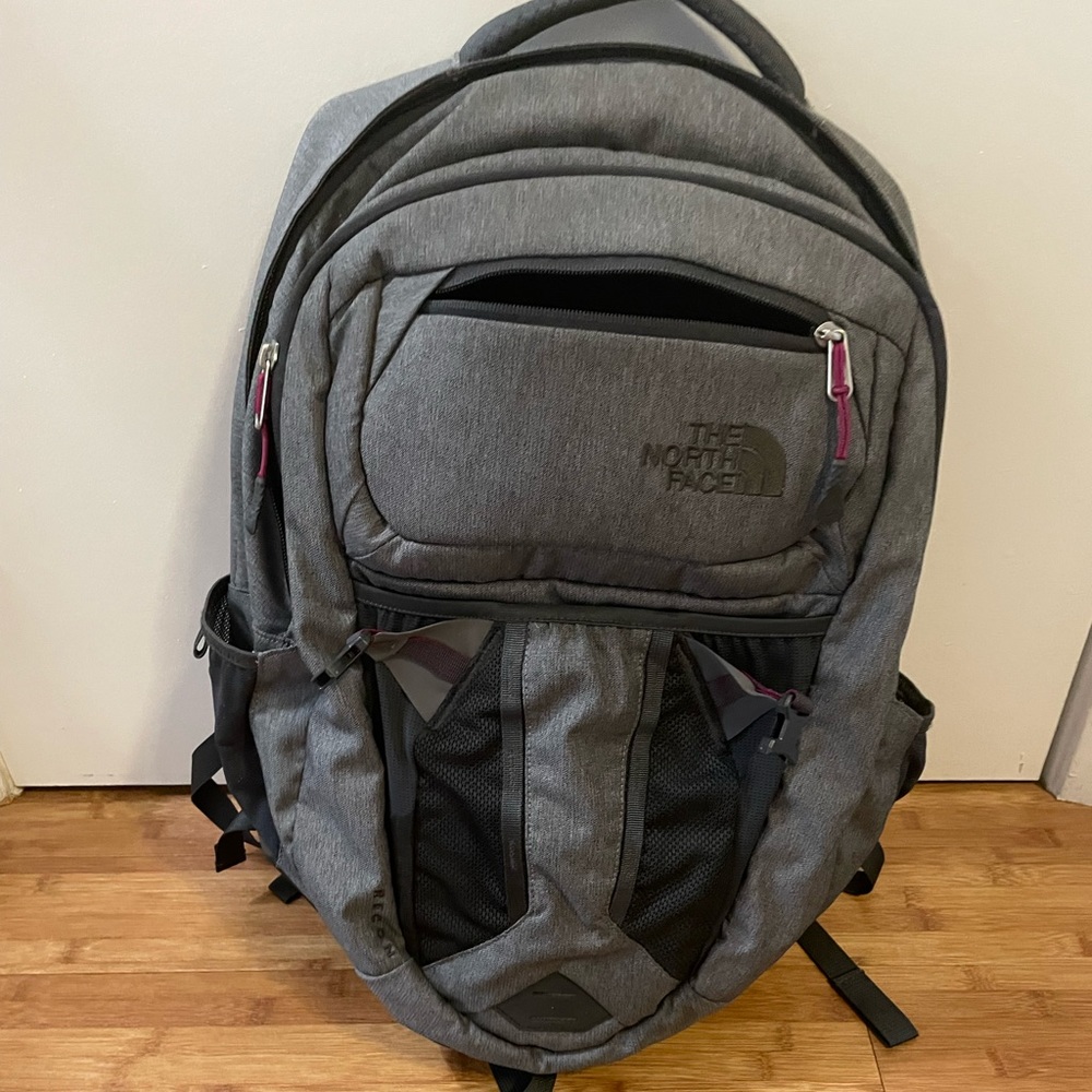 North Face Recon Women’s Backpack